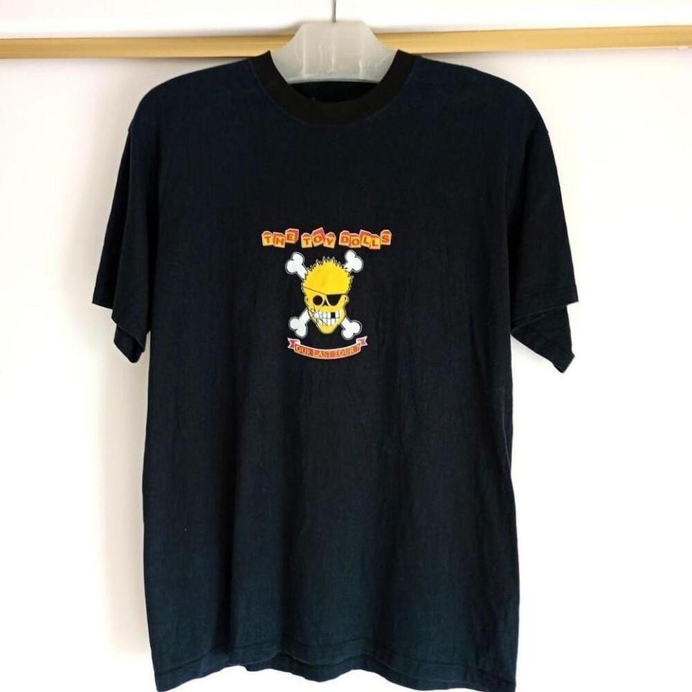 Black And Yellow Gildan Heavy Cotton Streetwear Tee Size Xl